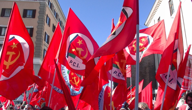 Bandiere rosse grande